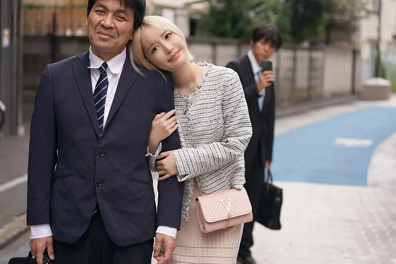 Vợ yêu sắp cưới thằng bạn thân dùng mỹ nhân kế khi bị tôi phát hiện làm “sugar baby”